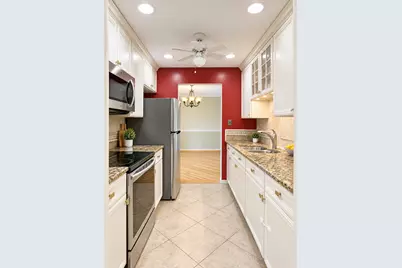 201 Thames Parkway #3H, Park Ridge, IL 60068 - Photo 5