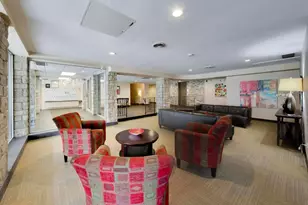 201 Thames Pkwy, Park Ridge, IL 60068 - Photo 3