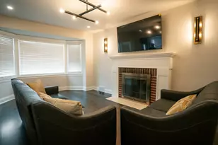 274 N Berteau Ave, Elmhurst, IL 60126 - Photo 11