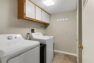8842 W 140th St, Orland Park, IL 60462 - Photo 13