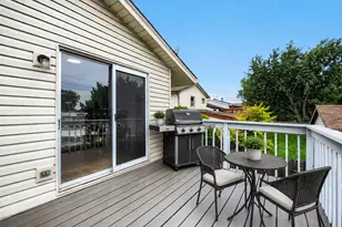 1465 William Clifford Ln, Elk Grove Village, IL 60007 - Photo 31