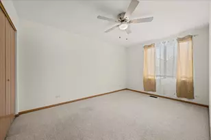 1637 Linden Park Ln, Aurora, IL 60504 - Photo 15