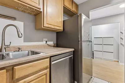 445 Sherman Avenue #302, Evanston, IL 60202 - Photo 9