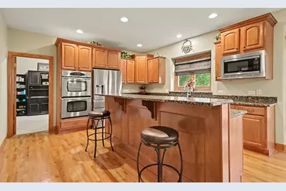 176 Amherst Circle, Oswego, IL 60543 - Photo 13