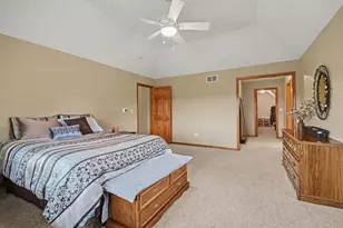 176 Amherst Cir, Oswego, IL 60543 - Photo 19
