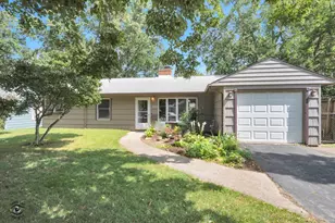 324 Marquette St, Park Forest, IL 60466 - Photo 1
