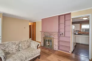 324 Marquette St, Park Forest, IL 60466 - Photo 5