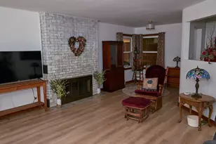 306 Shooting Park Rd, Peru, IL 61354 - Photo 7