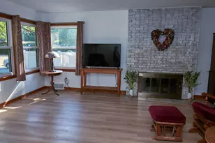 306 Shooting Park Rd, Peru, IL 61354 - Photo 5