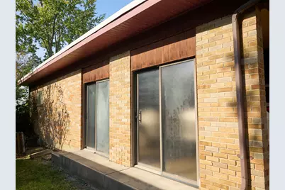 306 Shooting Park Road, Peru, IL 61354 - Photo 37