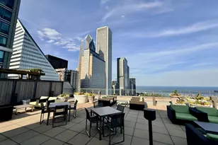 130 N Garland Ct, Chicago, IL 60602 - Photo 29