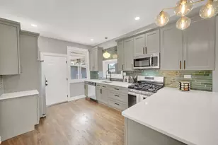 7707 S Ridgeland Ave, Chicago, IL 60649 - Photo 11