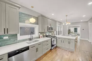 7707 S Ridgeland Ave, Chicago, IL 60649 - Photo 17