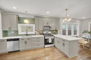 7707 S Ridgeland Ave, Chicago, IL 60649 - Photo 15