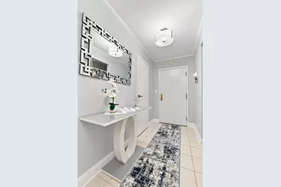1415 E Central Road #319C, Arlington Heights, IL 60005 - Photo 3