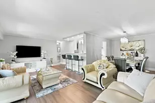 1415 E Central Rd, Arlington Heights, IL 60005 - Photo 5