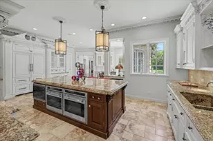 25W451 Plamondon Rd, Wheaton, IL 60189 - Photo 25