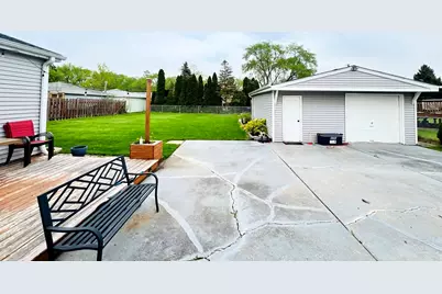 8605 Leclaire Avenue, Burbank, IL 60459 - Photo 17