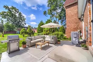 17W747 Standish Ln, Villa Park, IL 60181 - Photo 47