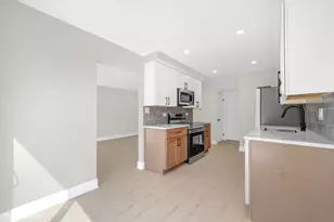 17W747 Standish Ln, Villa Park, IL 60181 - Photo 13