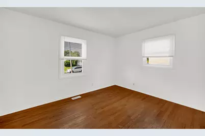 310 McKool Avenue, Romeoville, IL 60446 - Photo 9