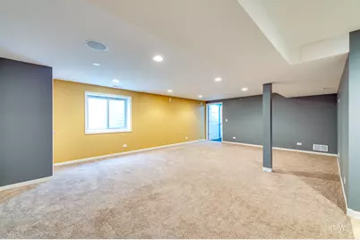 981 Oak Ridge Boulevard, Elgin, IL 60120 - Photo 27