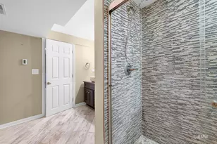 981 Oak Ridge Blvd, Elgin, IL 60120 - Photo 31