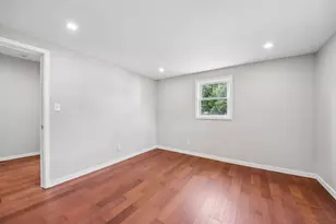 255 N Hunter Ave, Kankakee, IL 60901 - Photo 13