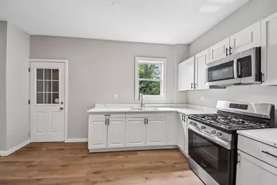 255 N Hunter Avenue, Kankakee, IL 60901 - Photo 3