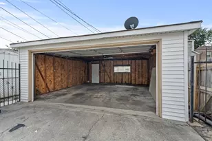 3220 W 65th St, Chicago, IL 60629 - Photo 25