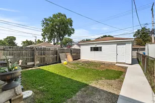 3220 W 65th St, Chicago, IL 60629 - Photo 23