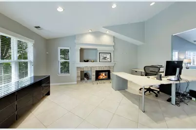 577 Harvey Lake Drive, Vernon Hills, IL 60061 - Photo 11
