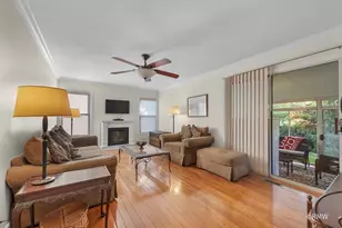 729 Cutters Mill Ct, Schaumburg, IL 60194 - Photo 13