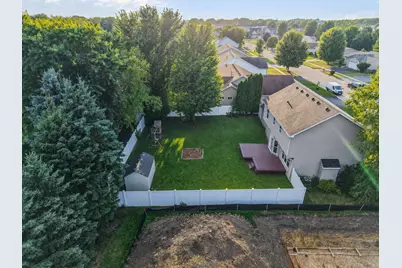 616 Bayfield Drive, Dekalb, IL 60115 - Photo 27
