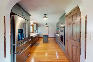 118 N 3rd St, West Dundee, IL 60118 - Photo 11