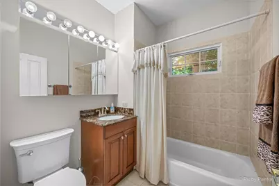 2820 N Bayview Lane, McHenry, IL 60051 - Photo 11