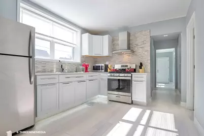 3320 S Carpenter Street, Chicago, IL 60608 - Photo 3