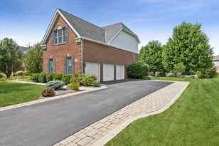 29 Glacier Cir, South Barrington, IL 60010 - Photo 3