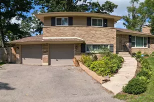 141 E Potter St, Wood Dale, IL 60191 - Photo 1