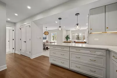 1900 Wilmette Avenue #2F, Wilmette, IL 60091 - Photo 9