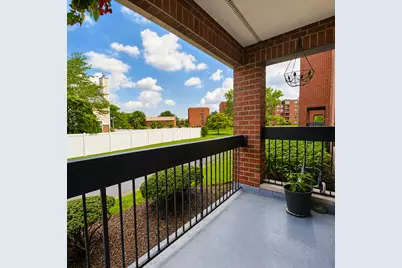 701 Forum Square #106, Glenview, IL 60025 - Photo 9