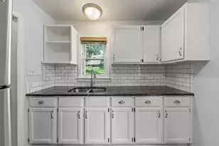 1335 College Ave, Wheaton, IL 60187 - Photo 9