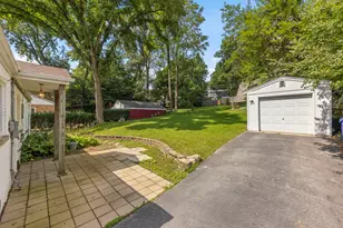 1335 College Ave, Wheaton, IL 60187 - Photo 19