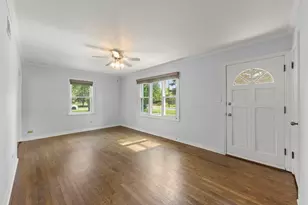 1335 College Ave, Wheaton, IL 60187 - Photo 5