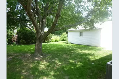 116 Del Rio Road, Carpentersville, IL 60110 - Photo 9
