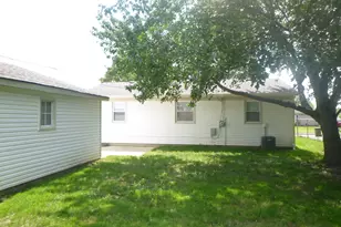 116 Del Rio Rd, Carpentersville, IL 60110 - Photo 5