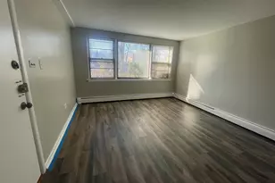 727 Dodge Ave, Evanston, IL 60202 - Photo 3