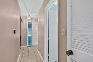 1109 Lancaster Ave, Elk Grove Village, IL 60007 - Photo 21