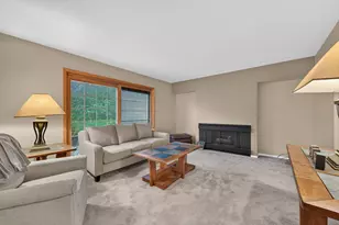1109 Lancaster Ave, Elk Grove Village, IL 60007 - Photo 17