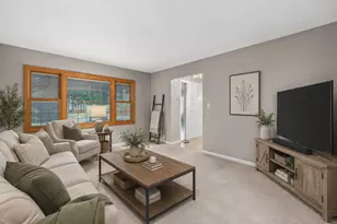 1109 Lancaster Ave, Elk Grove Village, IL 60007 - Photo 13